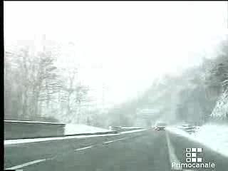 Neve a Savona, autostrade in tilt