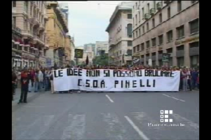 Centri sociali in piazza