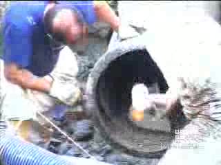 Esplode tubo acqua in via Isonzo