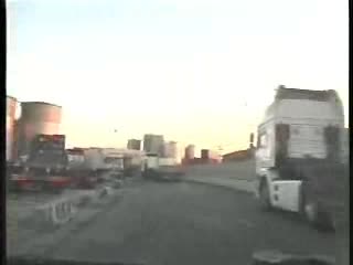 Porto di Genova e strade in paralisi con tir incolonnati