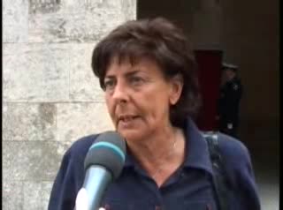 Fischi e trombette, proteste a Tursi