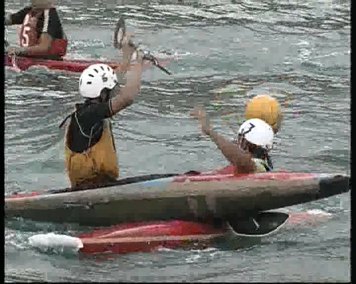 Inseguendo un gol in canoa