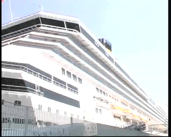 Costa Concordia arriva a Savona