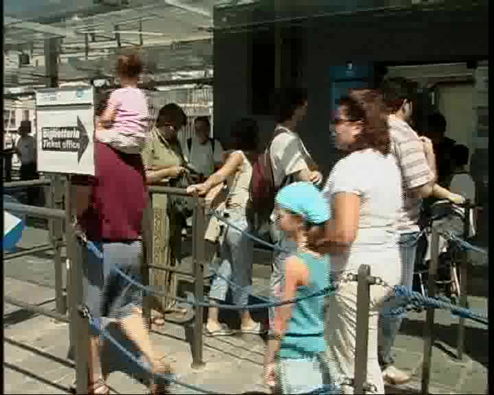 I turisti all'assalto di Genova