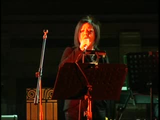 ANTONELLA RUGGERO DEDICA UN CD A GENOVA