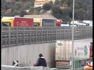 500 TIR FERMI ALLA BARRIERA DI VENTIMIGLIA