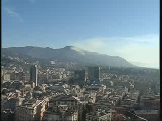 VASTO INCENDIO SUI MONTI FASCE E MORO