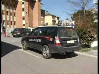 CARCARE: UCCIDE MADRE, EX COMPAGNA E POI SI SPARA