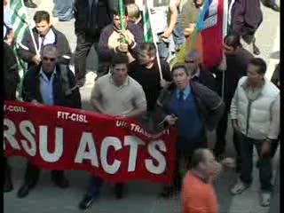 SAVONA, IN PIAZZA LAVORATORI DI ACTS