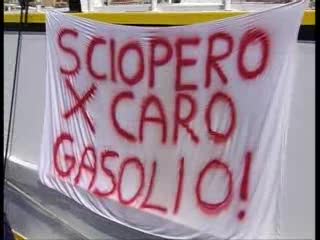 SANREMO, PROSEGUE LA PROTESTA DEI PESCATORI