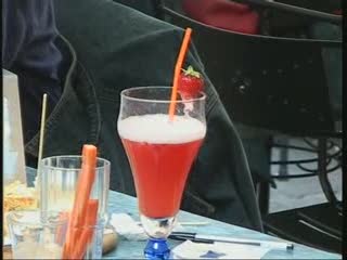 ALLARME ALCOOL IN LIGURIA, SI BEVE A 11 ANNI