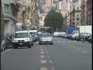 AUTO CONTRO BUS, SETTE FERITI A GENOVA