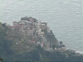 CINQUE TERRE, CHIUSA LA VIA DELL'AMORE