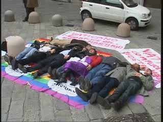 ARCIGAY, PROTESTA DAVANTI ALLA CURIA DI GENOVA