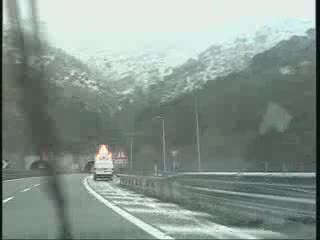 NEVE, AUTOSTRADE LIGURI CHIUSE E RIAPERTE