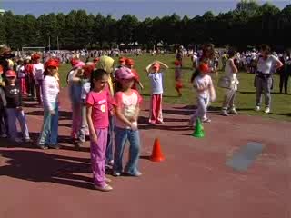 800 BIMBI A SCUOLA DI EDUCAZIONE SPORTIVA