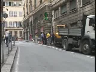 GENOVA: SI ROMPE UN TUBO, TRAFFICO IN TILT