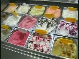 GELATIERI SPEZZINI SCHIERATI CONTRO GELATO OGM