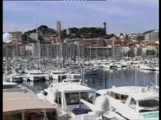 TURISMO, SANREMO STRIZZA L'OCCHIO A CANNES