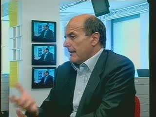 PRIMARIE NEI CIRCOLI PD, BERSANI E' IN TESTA 