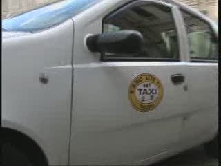 SCANDALO TAXI, 250 EURO PER 60 KM, 80 PER 15 KM