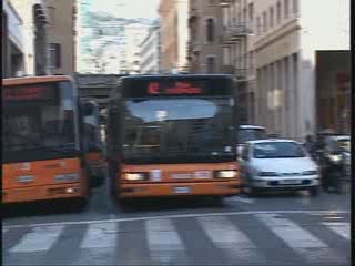 BAMBINI FANNO MULTE, CENTRO DI GENOVA BLOCCATO