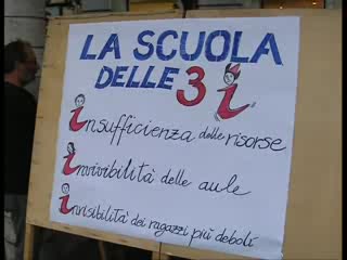 SAVONA: SCUOLA, LA PROTESTA E' IN MUSICA