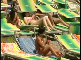 ALLARME VIAGRA AFRICANO SULLE SPIAGGE LIGURI