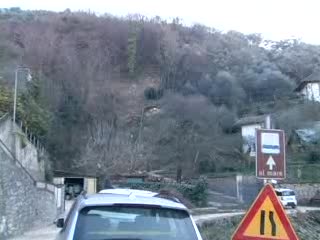 TELLARO, NUOVE FRANE SULLA STRADA D'ACCESSO AL BORGO