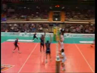 VOLLEY: AMAREZZA PER IL KO DELLA CARIGE GENOVA