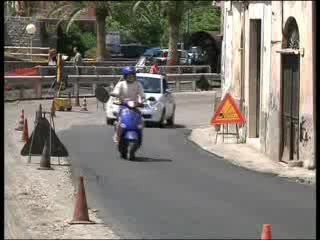 S. LORENZO AL MARE, AL VIA I LAVORI SULLA STRADA 