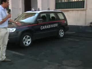 VOLTRI, IN FIAMME DUE AUTO DI CARABINIERI