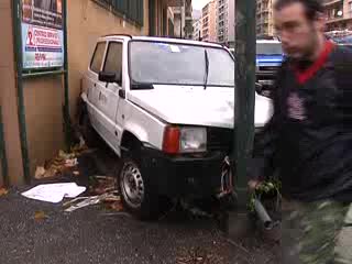 PIAZZA GALILEO FERRARIS, LE IMMAGINI DEI DANNI