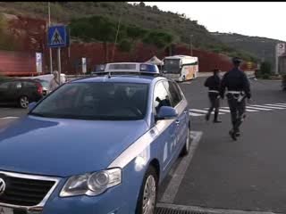 FURTI SULL'A10, ARRESTATI 4 RUMENI