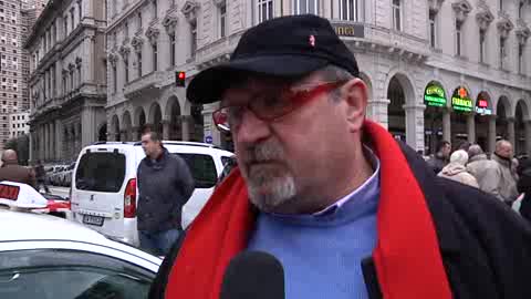 TAXI, CONTINUA LA PROTESTA A GENOVA