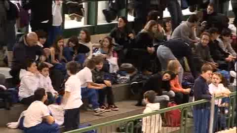 TANTI BAMBINI PER LA RIAPERTURA DELLA PISCINA DEL FIGOI