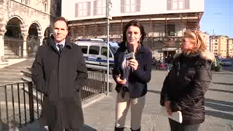 IN PRESA DIRETTA CON LA POLIZIA IN VIA PRE' A GENOVA