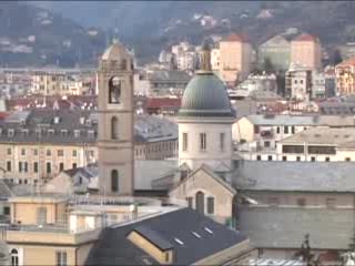 SAVONA: TERREMOTO, SOLO PAURA. CAMERA COMMERCIO EVACUATA