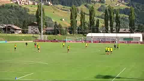 GENOA A SCUOLA DI TATTICA SUL CAMPO DI BORMIO