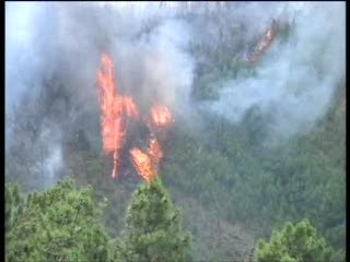 INCENDI, E' ANCORA EMERGENZA NEL LEVANTE LIGURE