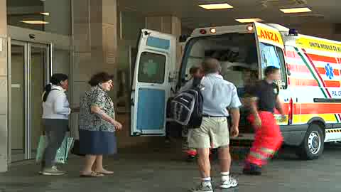 AMBULANZA A PAGAMENTO, IN 36 RINUNCIANO A CURARSI