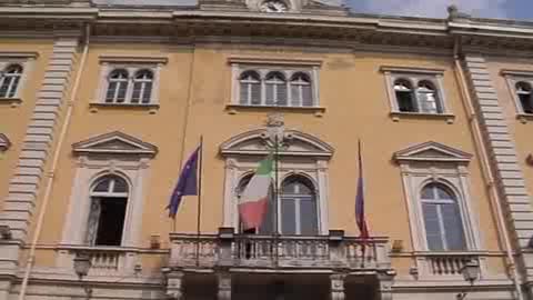 ALASSIO, IL SINDACO MALMENATO PER STRADA