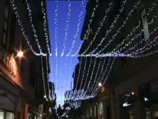 SANREMO AL BUIO, RUBATE LE LUMINARIE DI NATALE