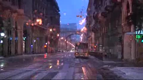 GENOVA E I DISAGI DELLA NEVICATA, SITUAZIONE MIGLIORA