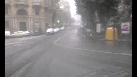 VENTO E NEVE NEL QUARTIERE DI CASTELLETTO