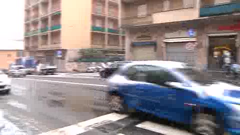 NEVE, LA SITUAZIONE ALL'INCROCIO CORSO EUROPA-VIA ISONZO