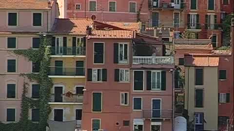 CASE TROPPO CARE A LERICI, CHIESTO AIUTO ALLA REGIONE