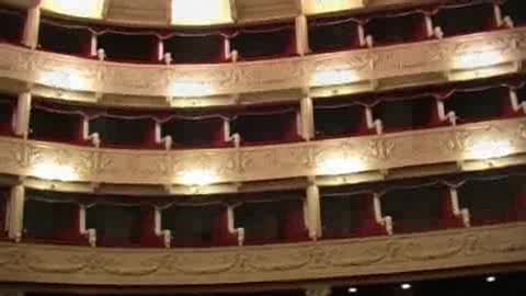 DOMANI IL FLASH MOB PER SALVARE IL TEATRO MODENA