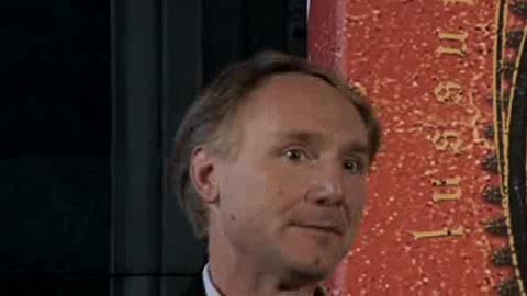 DAN BROWN: 