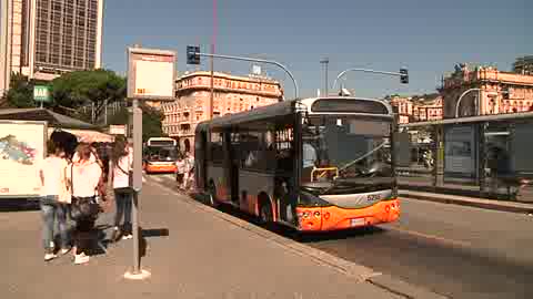 CAMBIANO 14 LINEE AMT, E I GENOVESI PROTESTANO